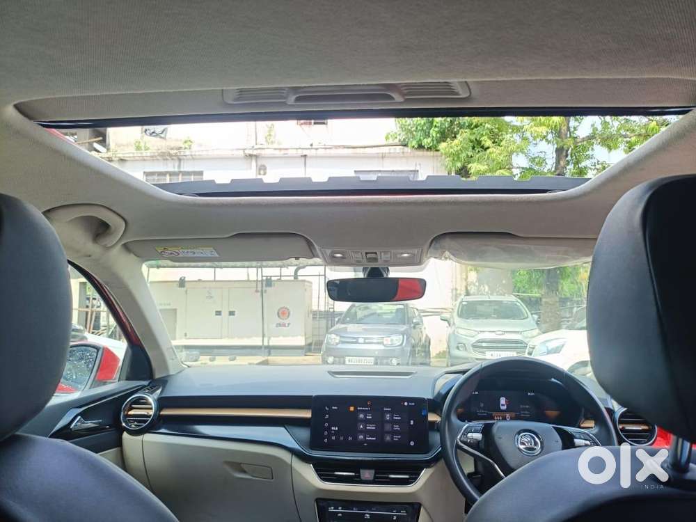 Skoda Slavia Style 1.0l Tsi Mt, 2024, Petrol