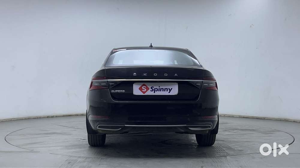 Skoda Superb L&k 1.8 Tsi At, 2021, Petrol