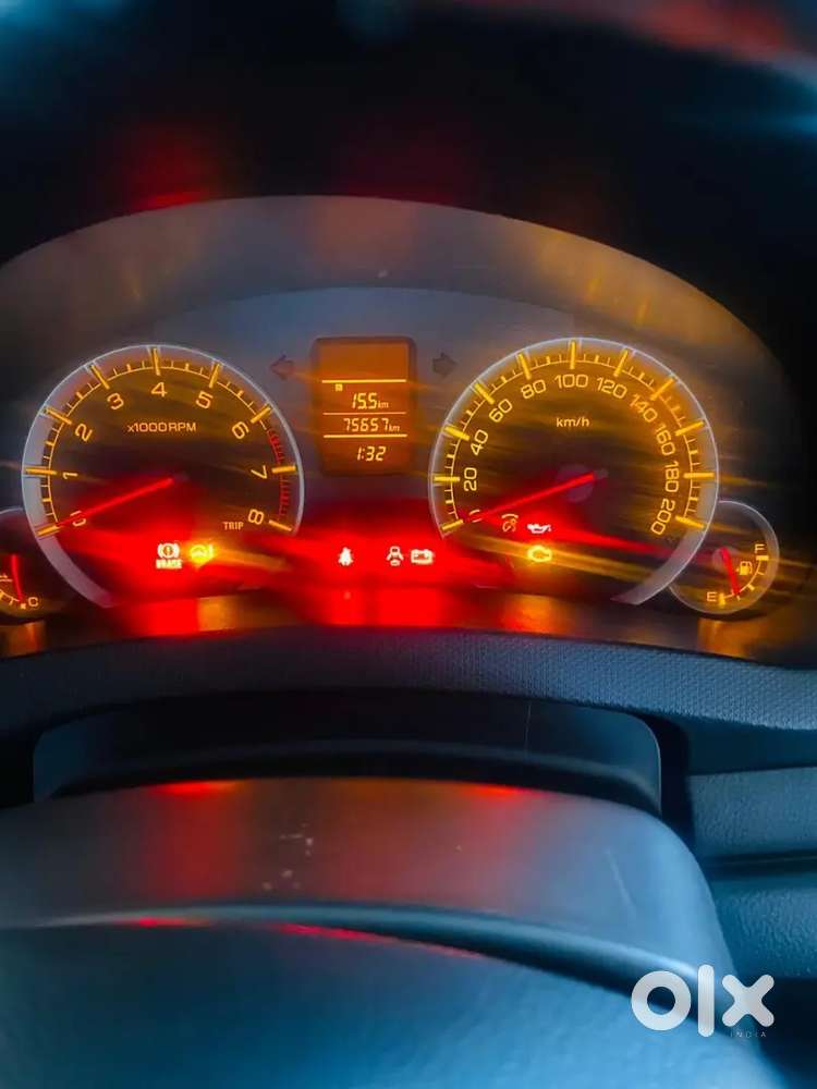 Maruti Suzuki Swift 2014 Petrol 76000 Km Driven