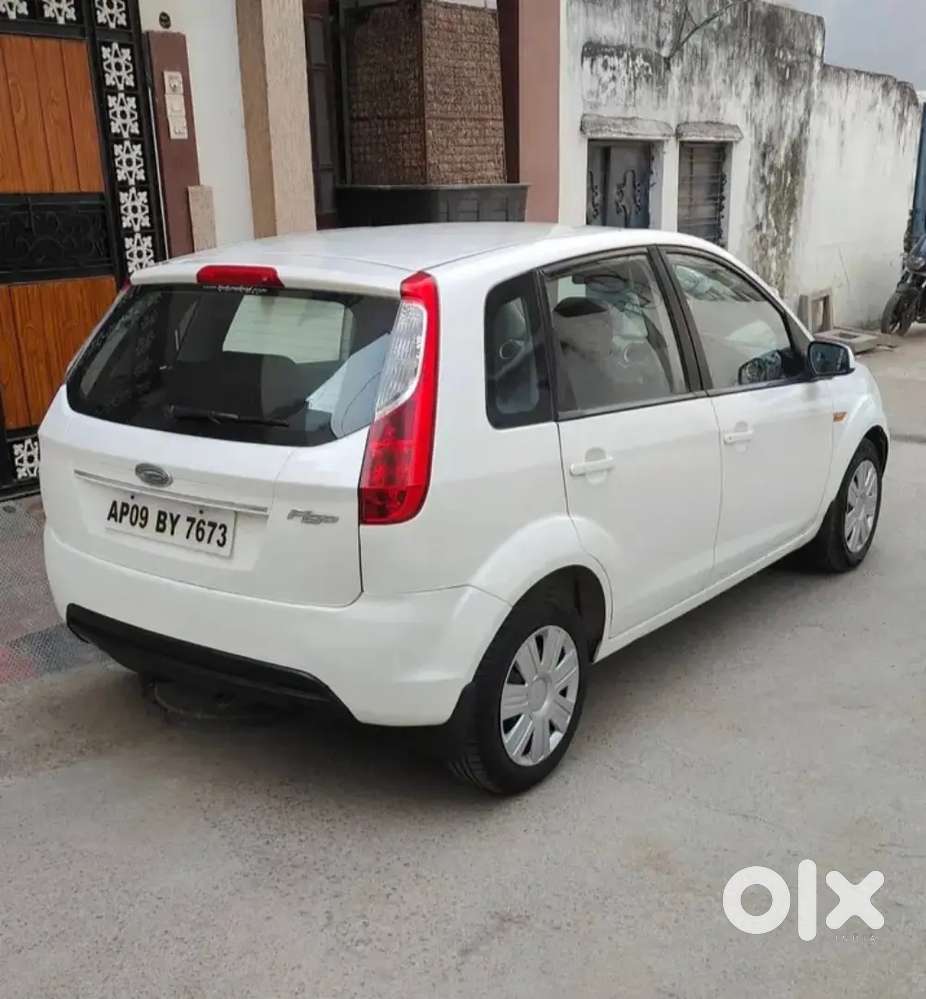 Ford Figo 1.2 Petrol 2013