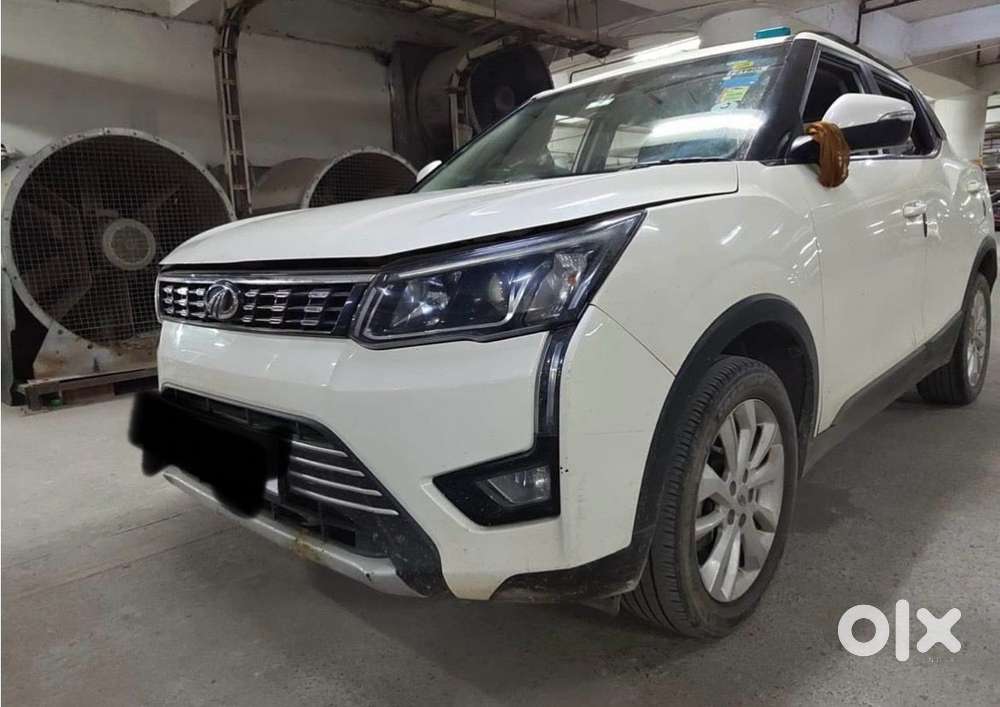 Mahindra Xuv300 W8, 2021, Petrol