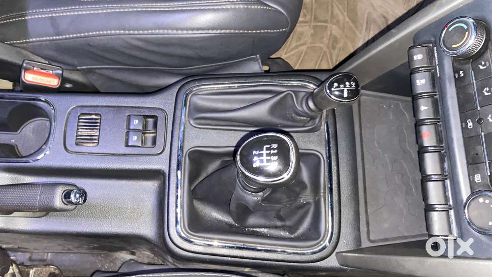 Mahindra Thar Lx Hard Top Petrol Mt 4wd, 2021, Petrol