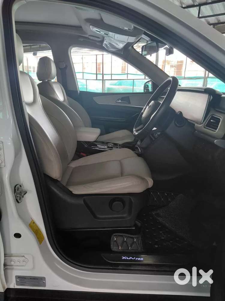 Mahindra Xuv700 2.2 Ax 7 Diesel At Luxury Pack Str Awd, 2022, Diesel