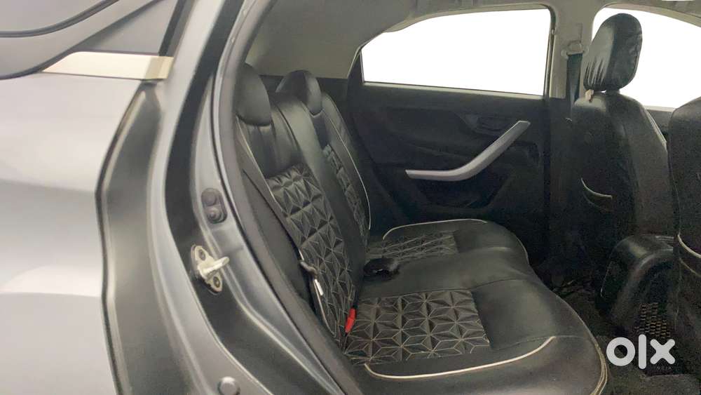 Tata Nexon 1.5 Revotorq Xma Amt (s), 2021, Petrol