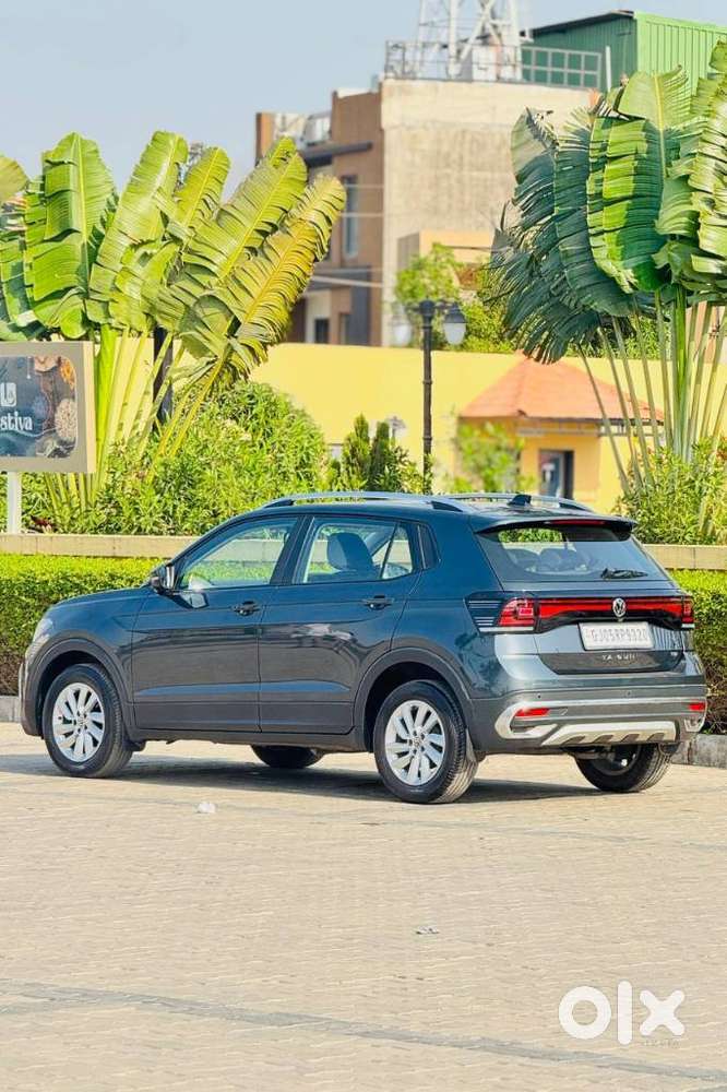 Volkswagen Taigun 1.0 Tsi Highline At, 2022, Petrol