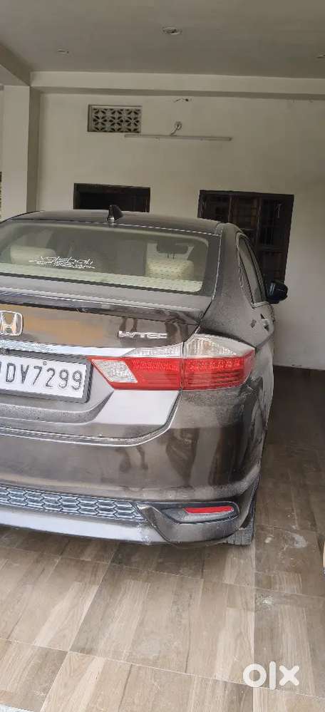 Honda City Zx 2018 Petrol Well Maintained