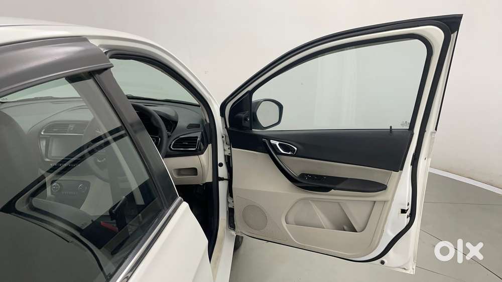 Tata Tigor Xza Plus, 2022, Petrol