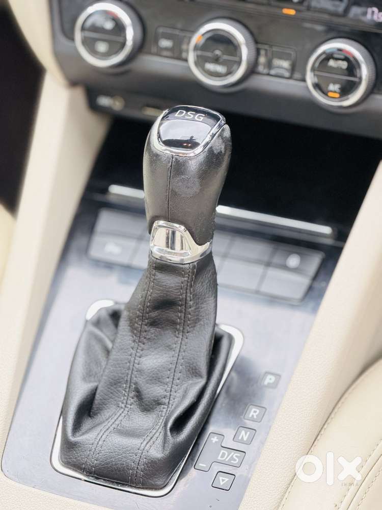 Skoda Octavia 1.8 Tsi Style At, 2017, Petrol