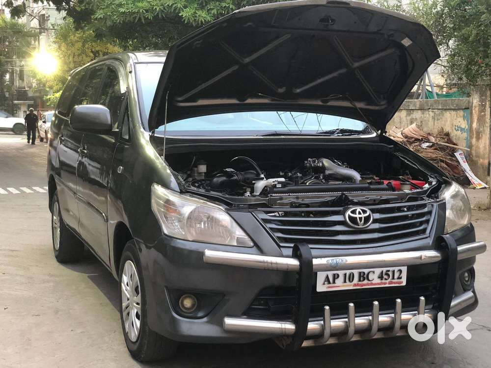 Toyota Innova 2012-2013 2.5 E Diesel Ms 8-seater, 2012, Diesel
