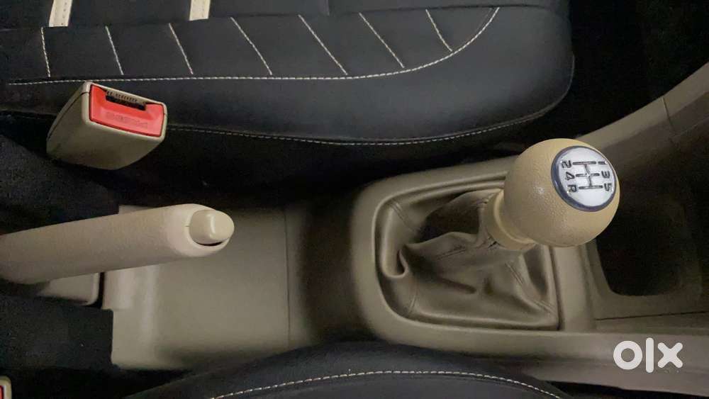 Maruti Suzuki Swift Dzire 1.2 Lxi (o), 2016, Petrol