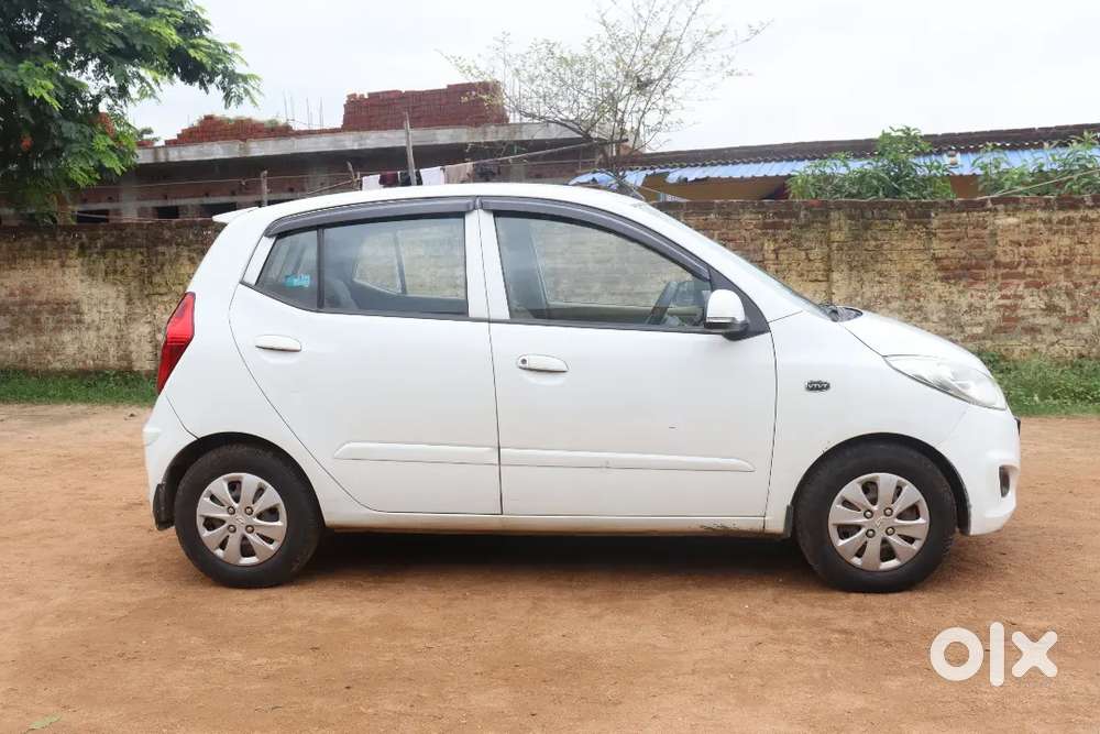 Hyundai I10 Sportz 2011 (paper Valid Till 2031)