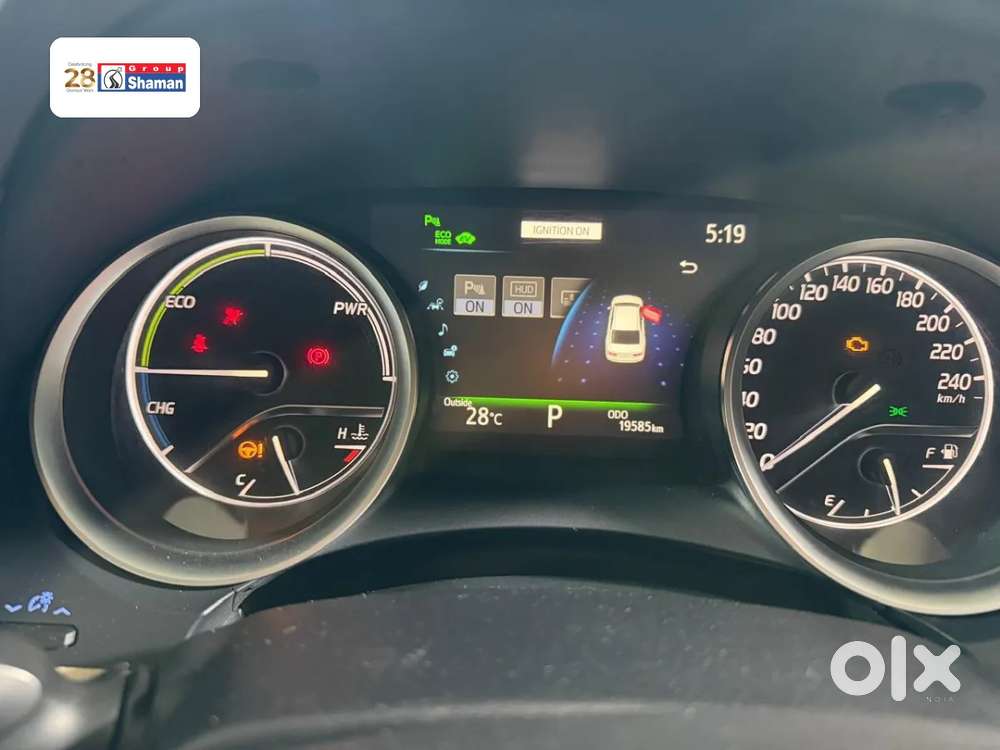 Toyota Camry Hybrid, 2019, Petrol