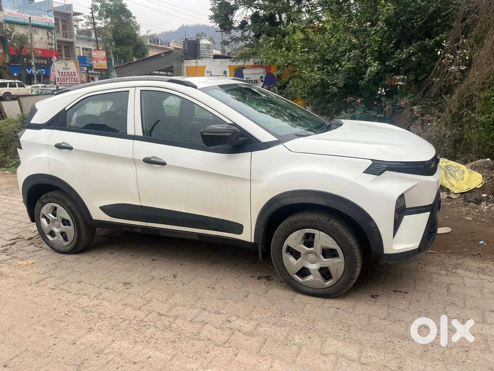 Tata Nexon Petrol 2024