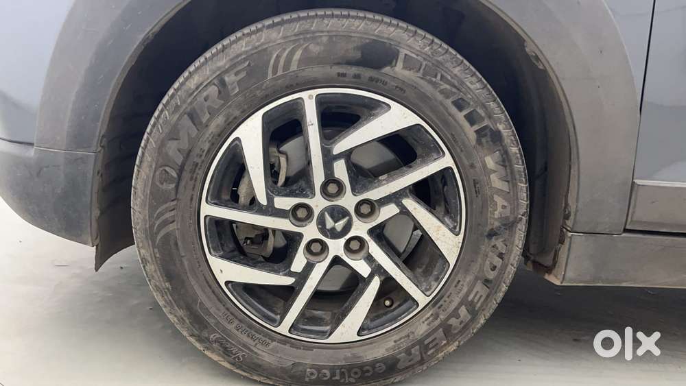 Mahindra Xuv 3xo Ax5l 1.2 Petrol At, 2024, Petrol