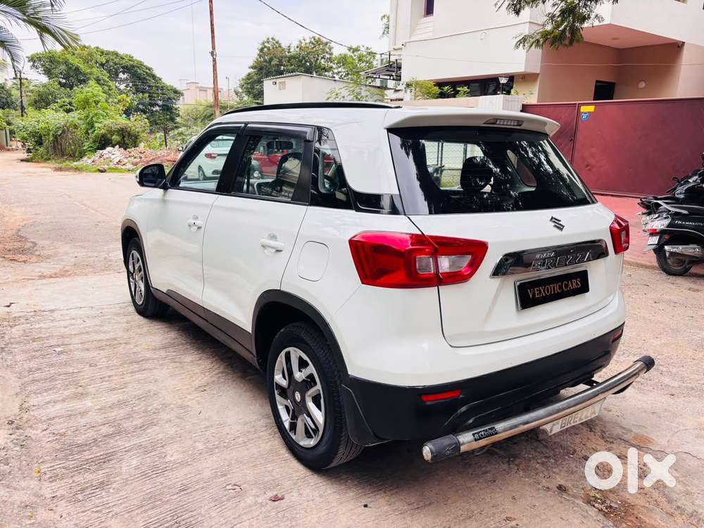 Maruti Suzuki Brezza 1.5 Vxi Smart Hybrid, 2021, Petrol