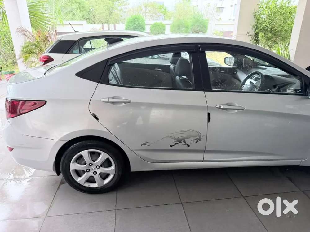 Hyundai Fluidic Verna 2013