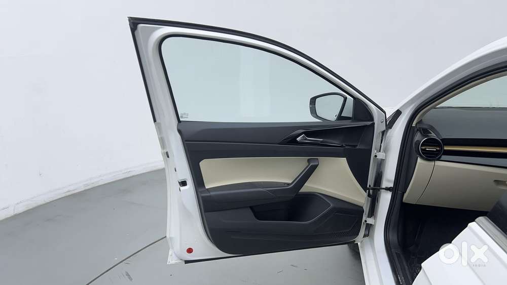 Skoda Slavia Style 1.5l Tsi Dsg, 2022, Petrol