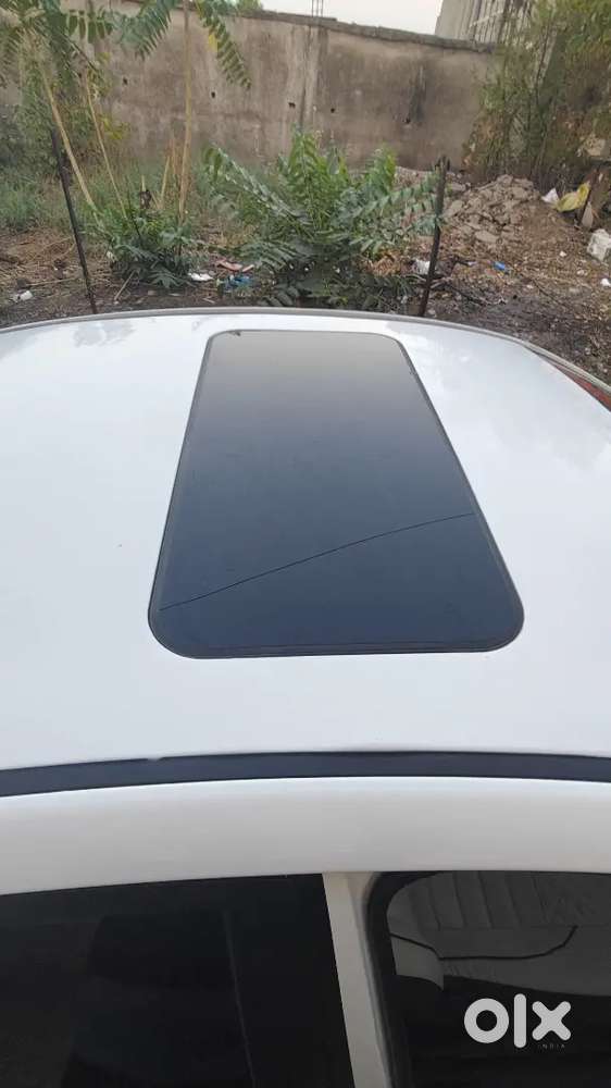 Verna1.6 Sx (0) With Sunroof Diamond Cut Alloy Wheel