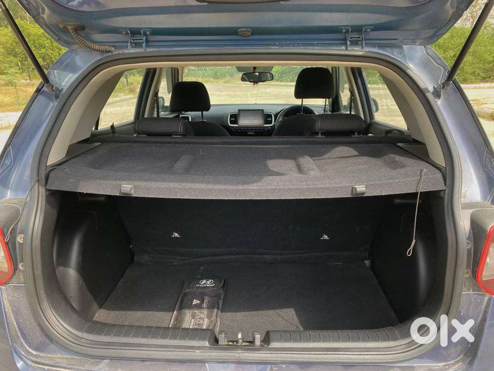 Hyundai Venue 1.0 Sx Turbo Dct, 2021, Petrol