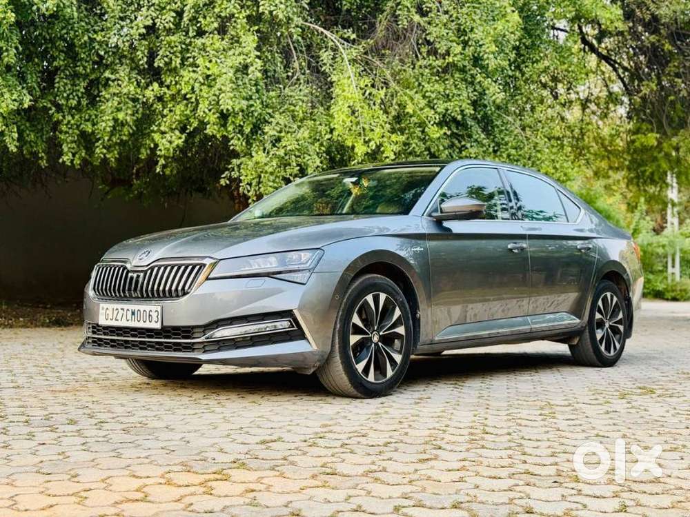 Skoda Superb 2.0 L&k Tsi At, 2022, Petrol