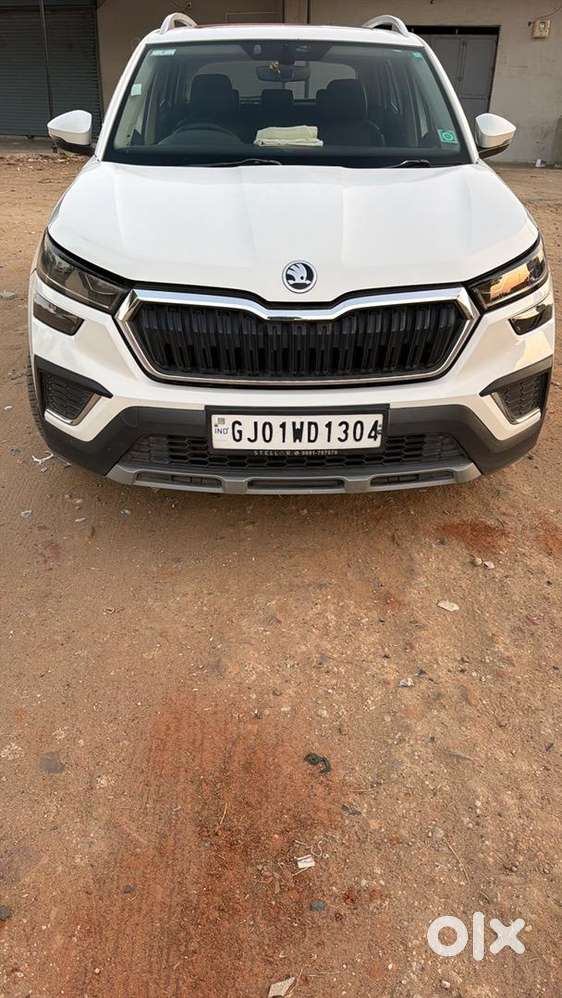 Skoda Superb Petrol 2021
