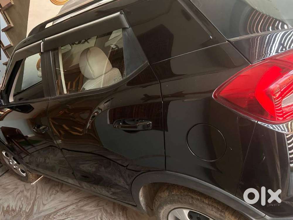 Mahindra Xuv300 2022 Car