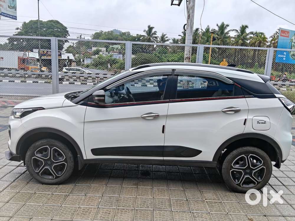 Tata Nexon 1.2 Revotron Xm (s), 2023, Petrol