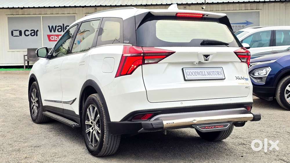 Mahindra Xuv700 2.2 Ax 7 Diesel At Luxury Pack Str Awd, 2022, Diesel