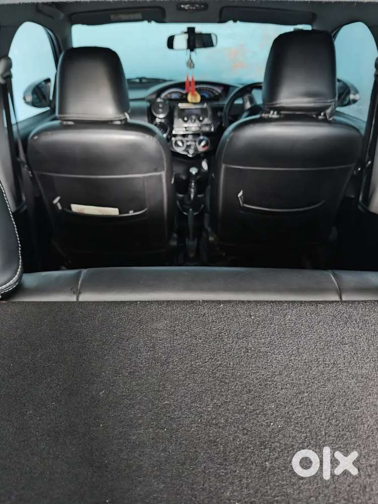 Toyota Etios Cross 2015