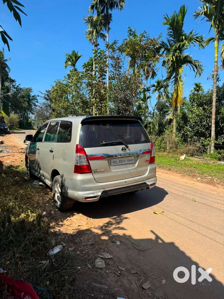 Toyota Innova 2.5 Diesel 2008 /2009 Reg