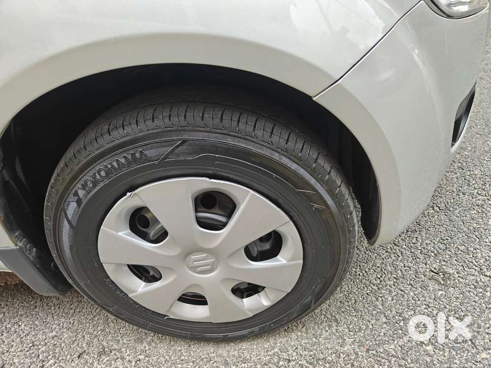 Maruti Suzuki Ritz Vxi, 2011, Petrol