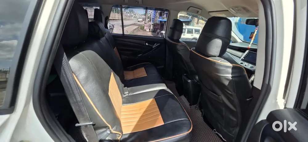 Toyota Innova Crysta 2022 Variant