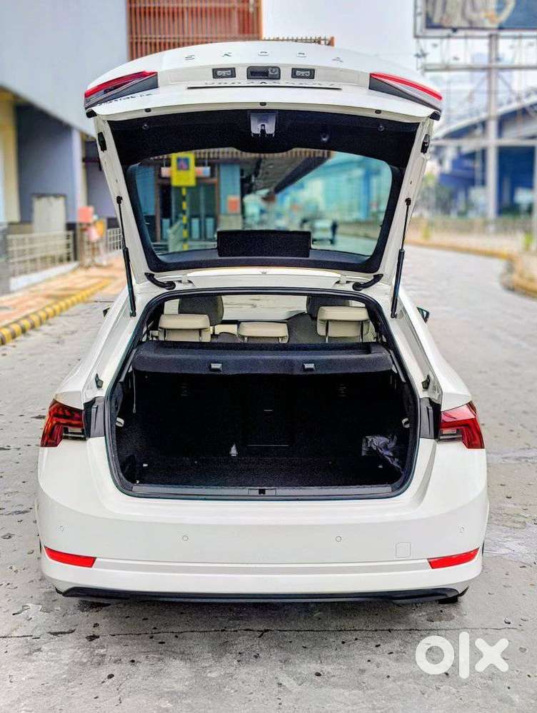 Skoda Octavia 2.0 Style Tsi At, 2022, Petrol