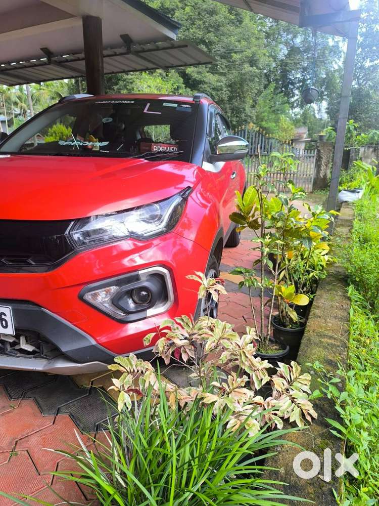 Nexon Petrol Manual 2020 Ending,  Single Owner 73000 Kms Run
