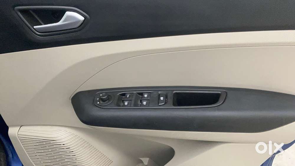 Renault Triber Rxz Easy-r Amt, 2022, Petrol