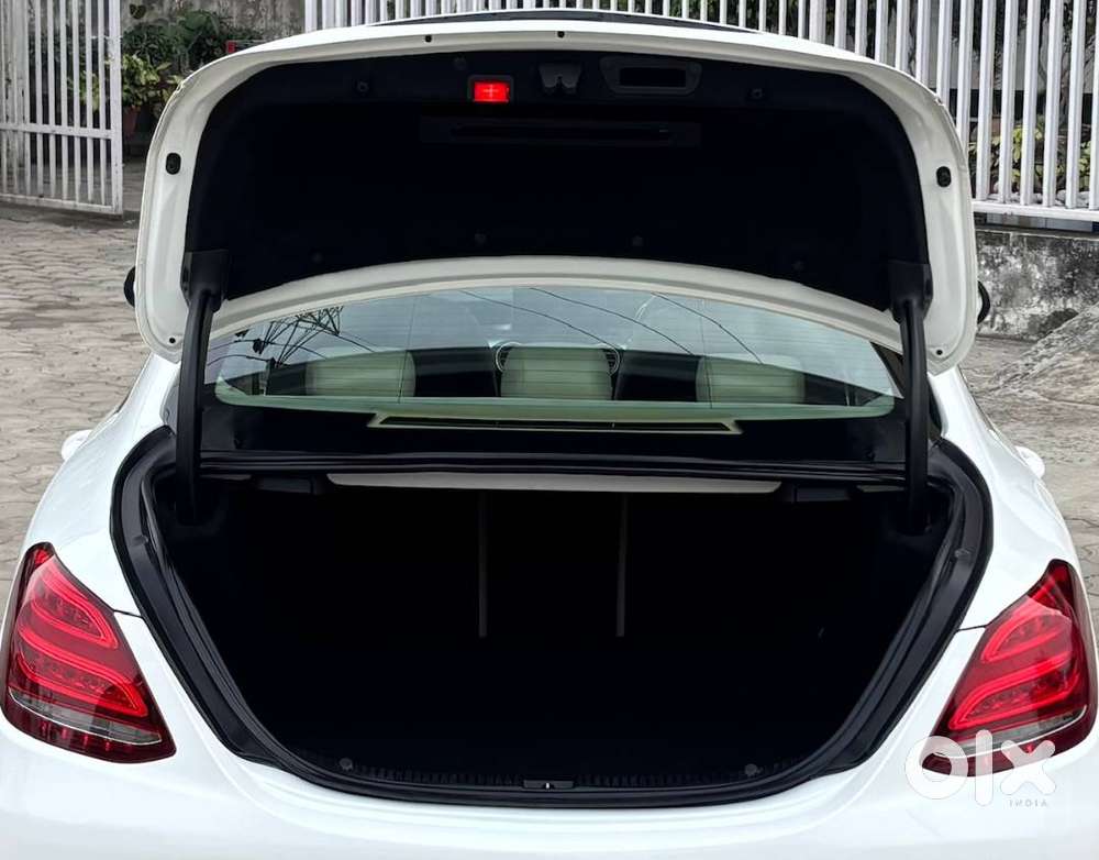 Mercedes Benz C-220 Cdi Avantgarde 59000 Kms Chandigarh Registration..