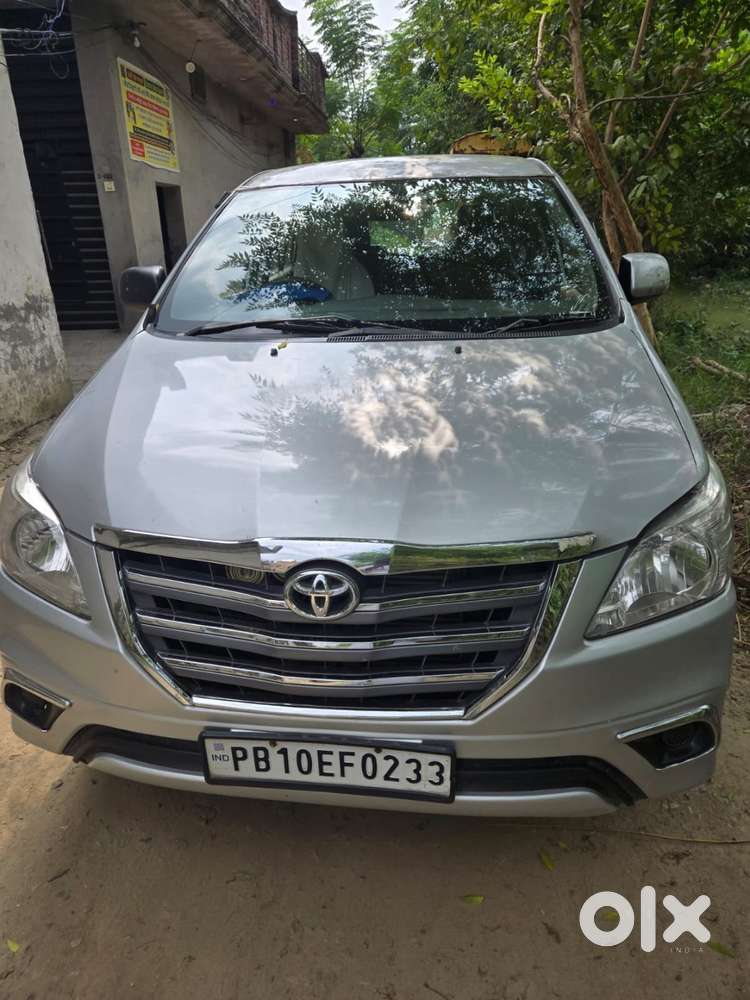 Toyota Innova 2013 Diesel Well Maintained