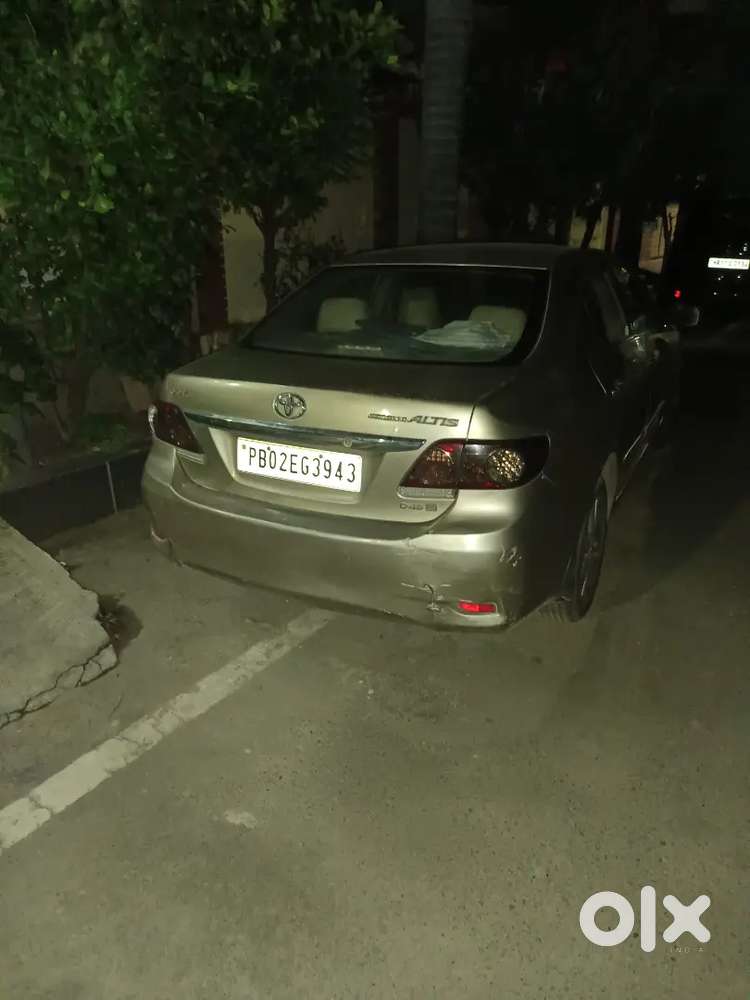 Toyota Corolla Altis 2011 Diesel Manual
