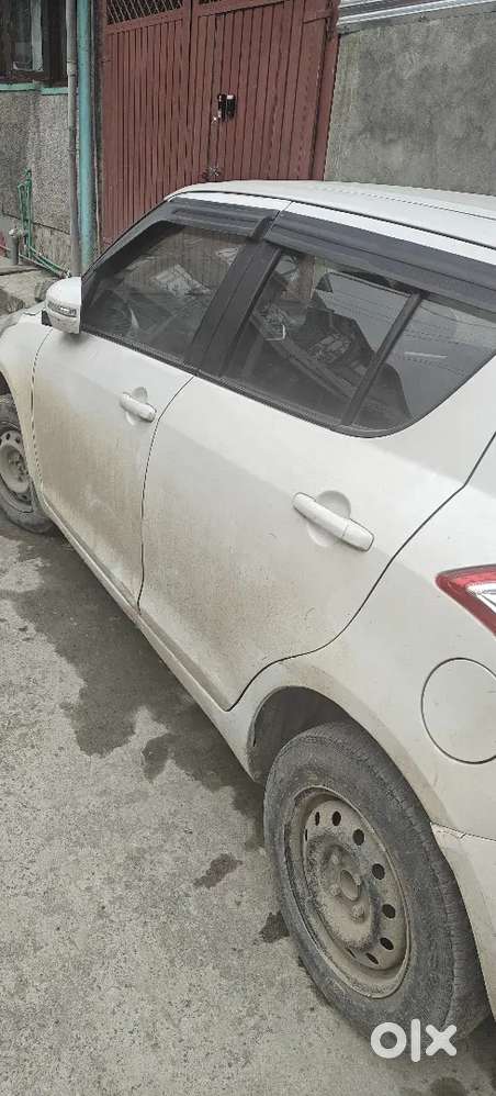 Maruti Suzuki Swift 2016 Petrol Well Maintained