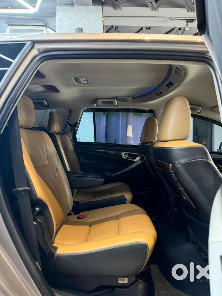 Toyota Innova Crysta 2.8 Zx At 7 Seater, 2021, Diesel