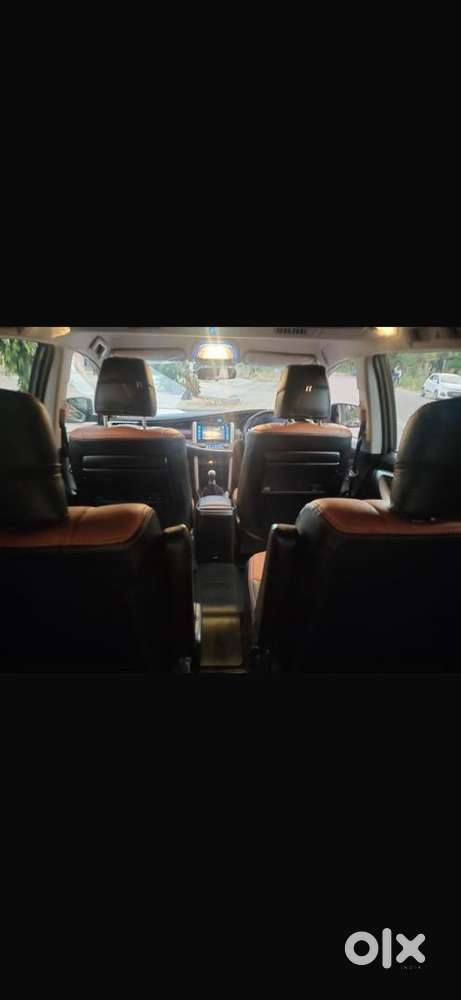 Toyota Innova Crysta 2017 Petrol 85000 Km Driven