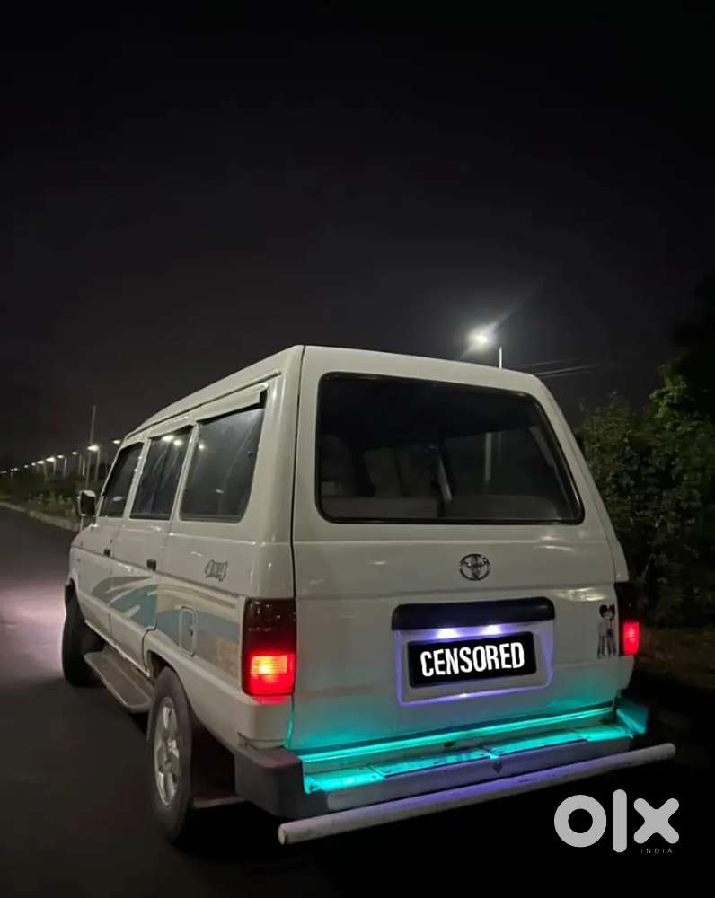 Toyota Qualis