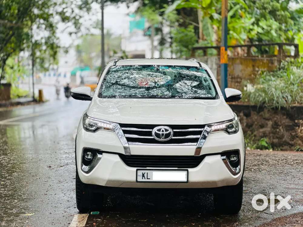 Toyota Fortuner 2020 Diesel Automatic 4x2 – Well Maintained