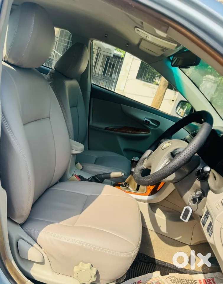 Toyota Corolla Altis 1.8 G, 2010, Petrol
