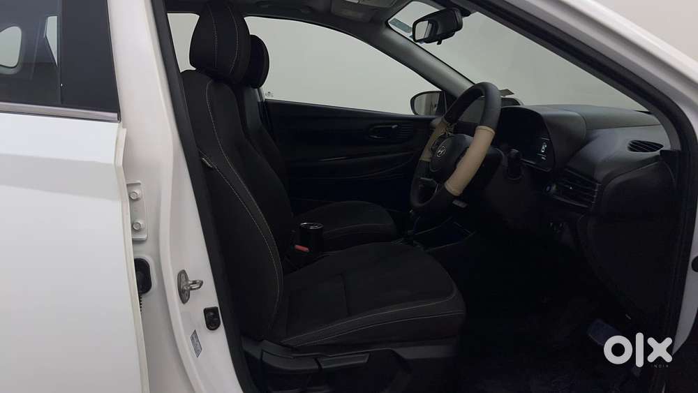 Hyundai New I20 1.2 Asta (o) Ivt, 2023, Petrol