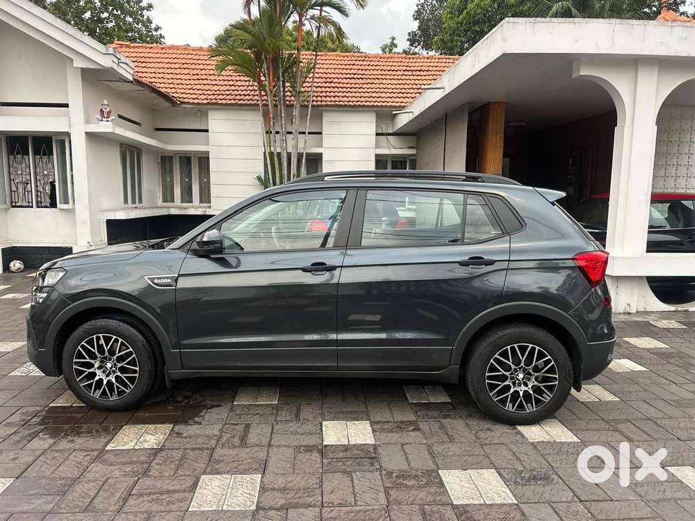 Skoda Kushaq 1.0 Tsi Active, 2022, Petrol
