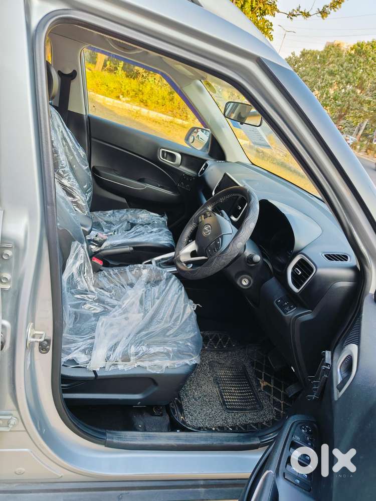 Hyundai Venue 1.0 S (o) Turbo Dct, 2019, Petrol