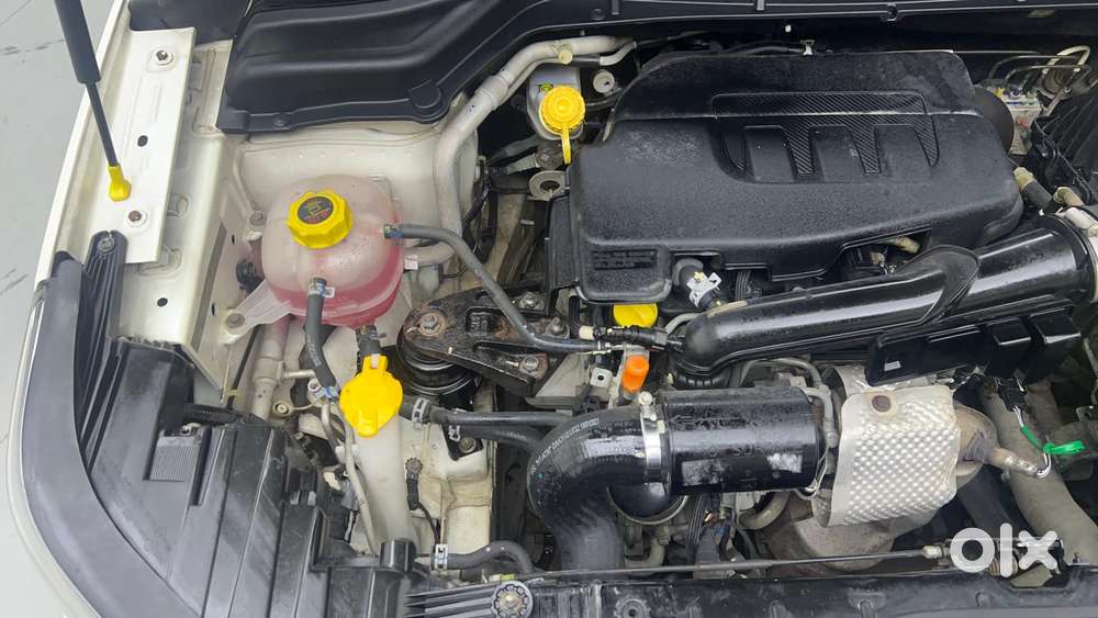Mahindra Xuv300 W8 Option, 2021, Petrol