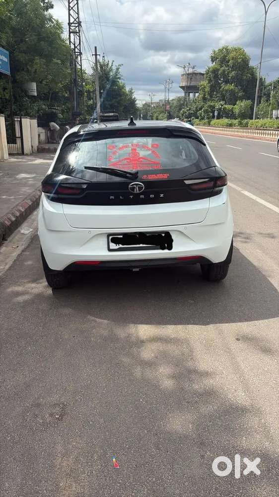 Tata Altroz 2024 Petrol Well Maintained