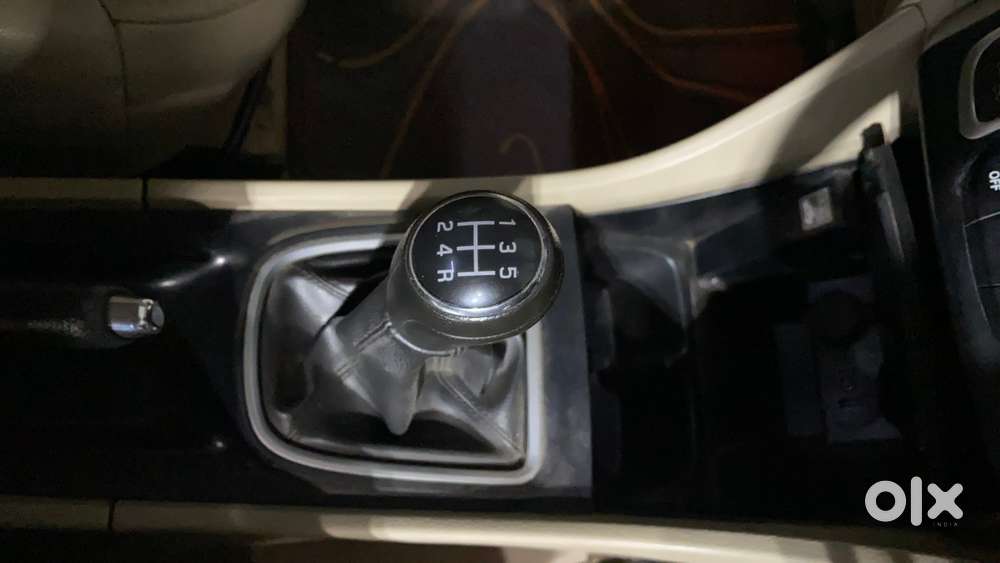 Maruti Suzuki Ciaz 1.5 Alpha Shvs Petrol, 2021, Petrol